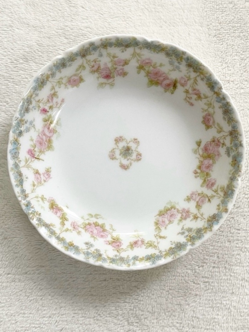 Haviland Limoges Berry Bowl Pink Roses Schleiger 271 Antique France